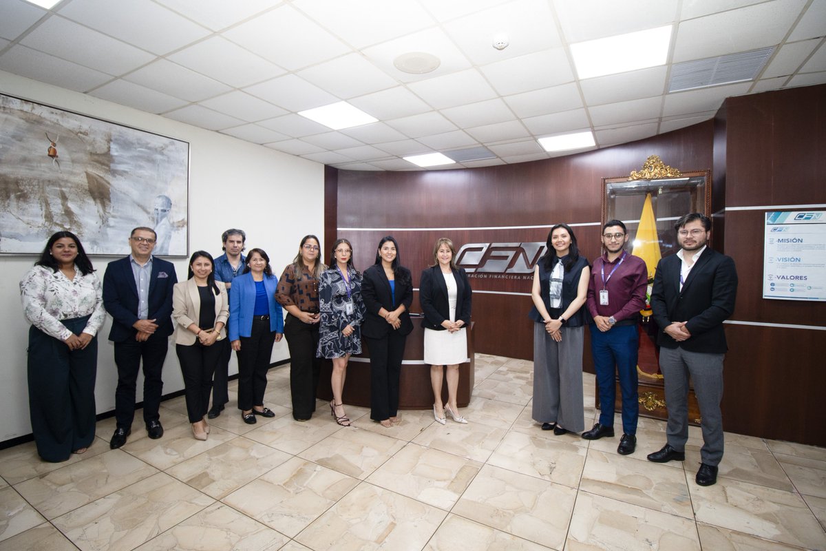 CFN_ECUADOR's tweet photo. Un equipo de la Corporación Financiera Nacional B.P. se reunió en Guayaquil con delegados de la Secretaría General de Integridad Pública (SGIP) para revisar la aplicación de criterios de integridad y los avances implementados en esta banca de desarrollo.

Durante el encuentro se realizaron recomendaciones para fortalecer los mecanismos de alerta ante posibles actos de corrupción 🚨. Asimismo, se identificaron oportunidades de mejora, con el objetivo de garantizar altos estándares en los servicios que ofrecemos a la ciudadanía 👍🏻🫱🏻‍🫲🏻.