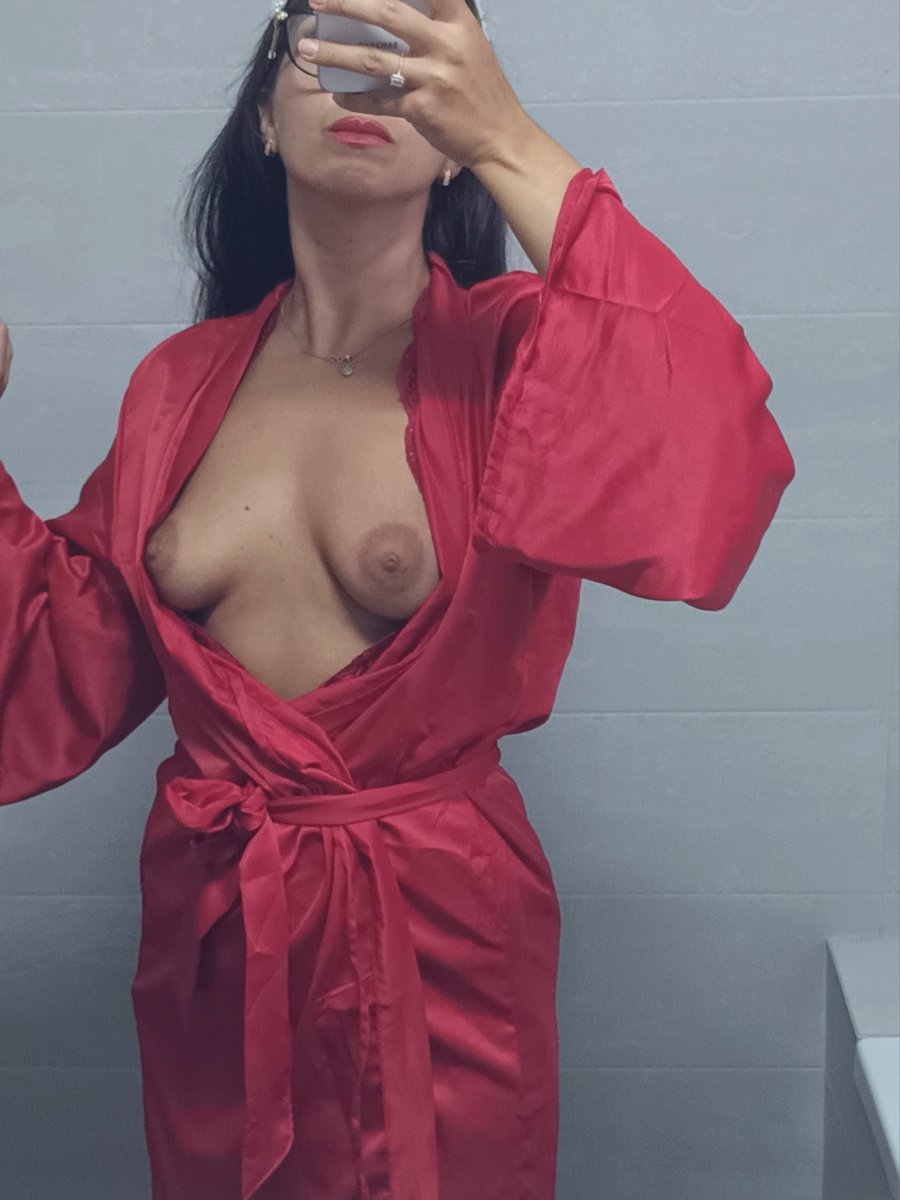 preciousaillyn's tweet photo. I’m waiting for you to join me in my room before I get too wild on my own. You know you’re dying to watch this! 😏💥
Take a look ! 
https://t.co/lXlfrRE7AH
https://t.co/0APqlW7VQZ
https://t.co/9APHbJmLNj
https://t.co/F7ttFmDQtF
https://t.co/am72LjIjBP
https://t.co/BYUyDNZWAm https://t.co/1cYUiIf17E