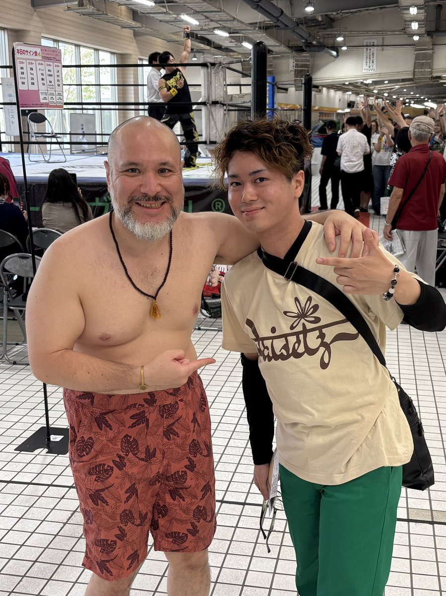 romacittaaperta's tweet photo. これからボートレース多摩川で試合だぜ！

ファンキー・ウェポンJr.が見に来てくれてるぜ！！

幸先良すぎるよん！ https://t.co/JUsUeAaUmn