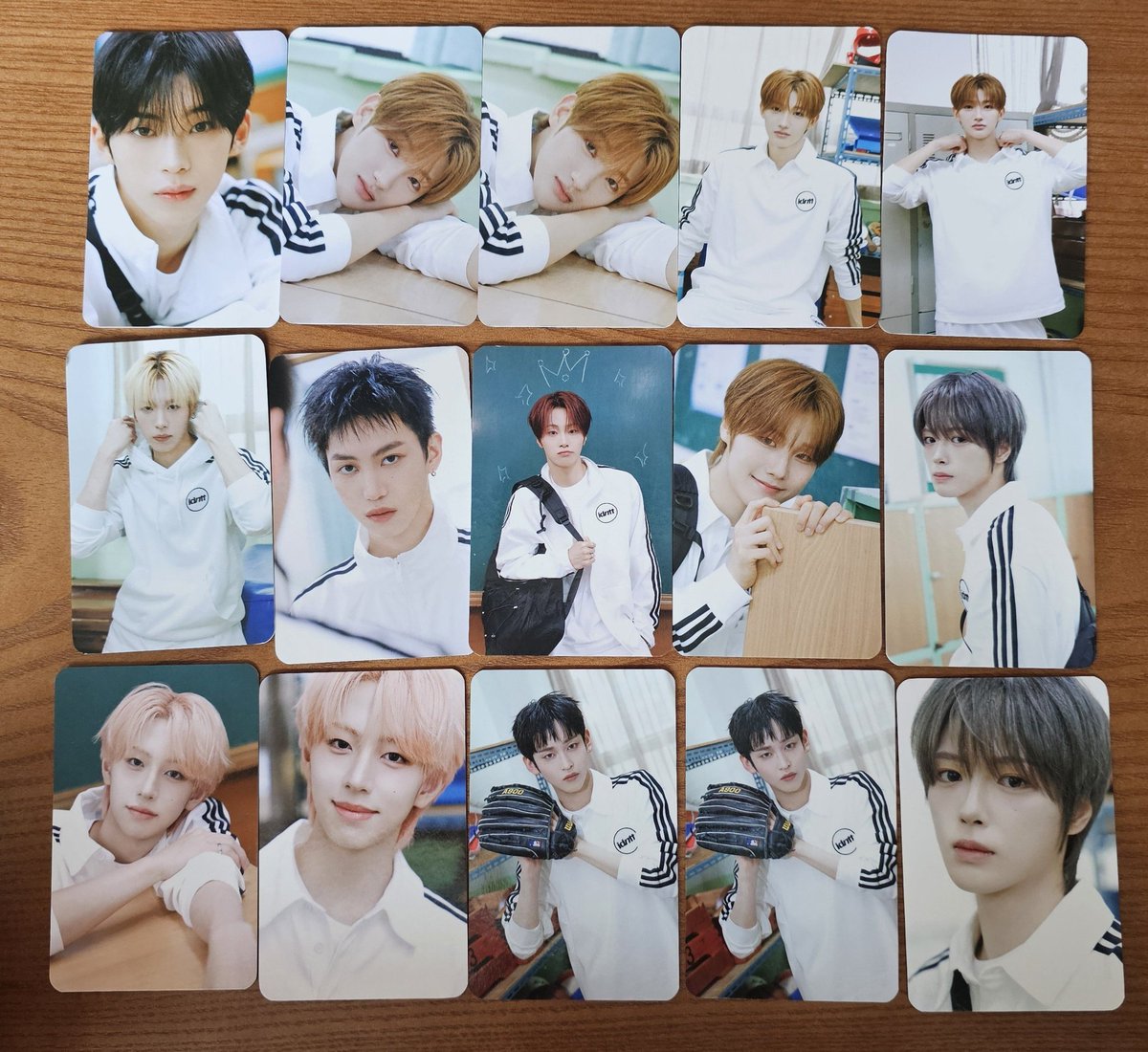 didehrjfo115's tweet photo. 아이덴티티 idntt 팬콘 럭드 오브젝트 양도

dm or kkt
https://t.co/Uj8LDG59uQ

summer 26 event objekt 208 209 210 211
QR⭕️ https://t.co/QP9EnUeDHo