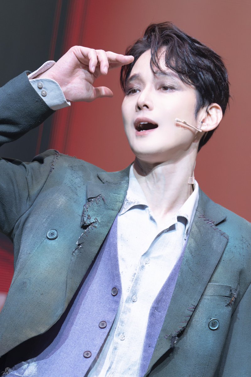 tarae_pic's tweet photo. 260305 뮤지컬 시지프스
커튼콜데이

클라운 役 #임강성 배우님

벌을 받고도 행복한 인간의 이야기 https://t.co/pBwPBn9scT