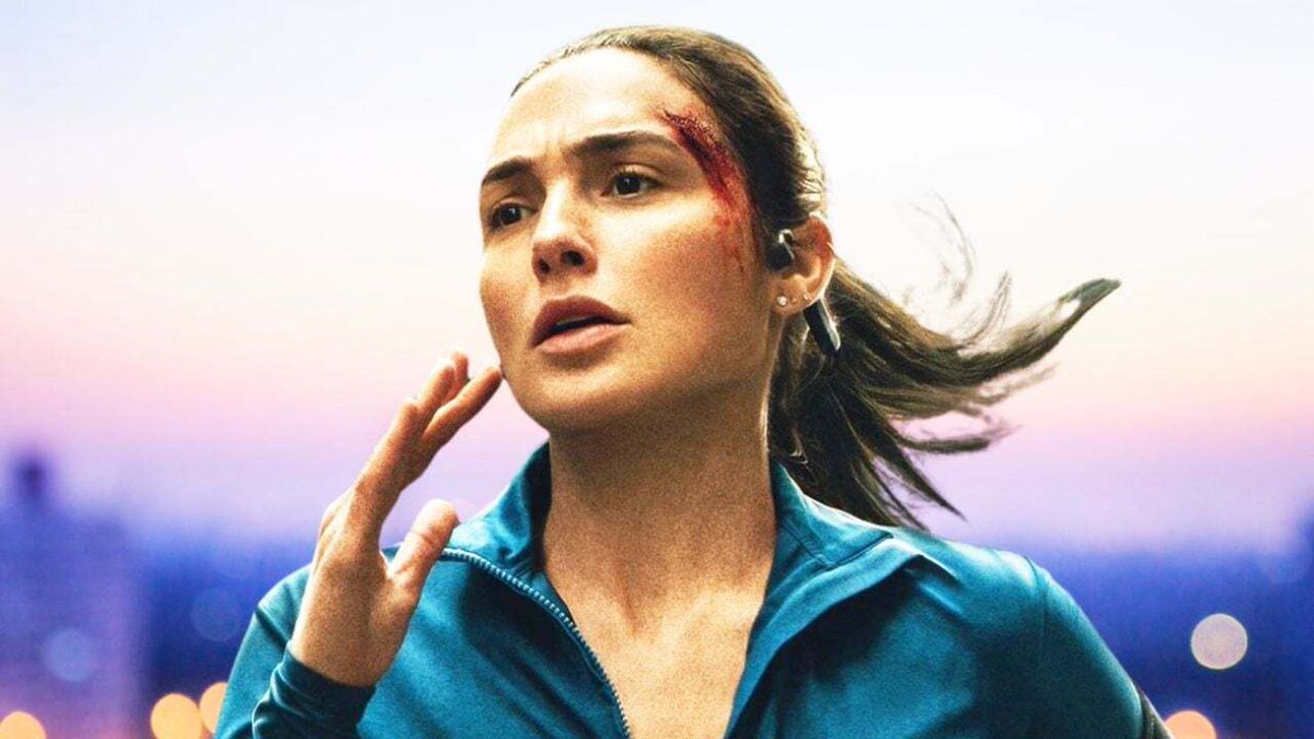 allocine's tweet photo. Disponible aujourd'hui sur Prime Video : faut-il voir The Runner avec l'une des plus grandes héroïnes du cinéma d'action ? Notre avis https://t.co/UPDosu6Phn https://t.co/lwHiWik9ie