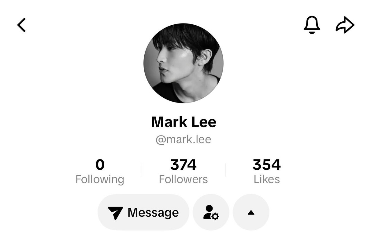 oct14ber's tweet photo. พร้อมแล้วที่จะมาเป็นเรื่องหล่อ ๆ ใน tiktok

tiktok : @mark.lee 

ด่วนนนนน 😎😎😎 https://t.co/dwtlSd3Tzt