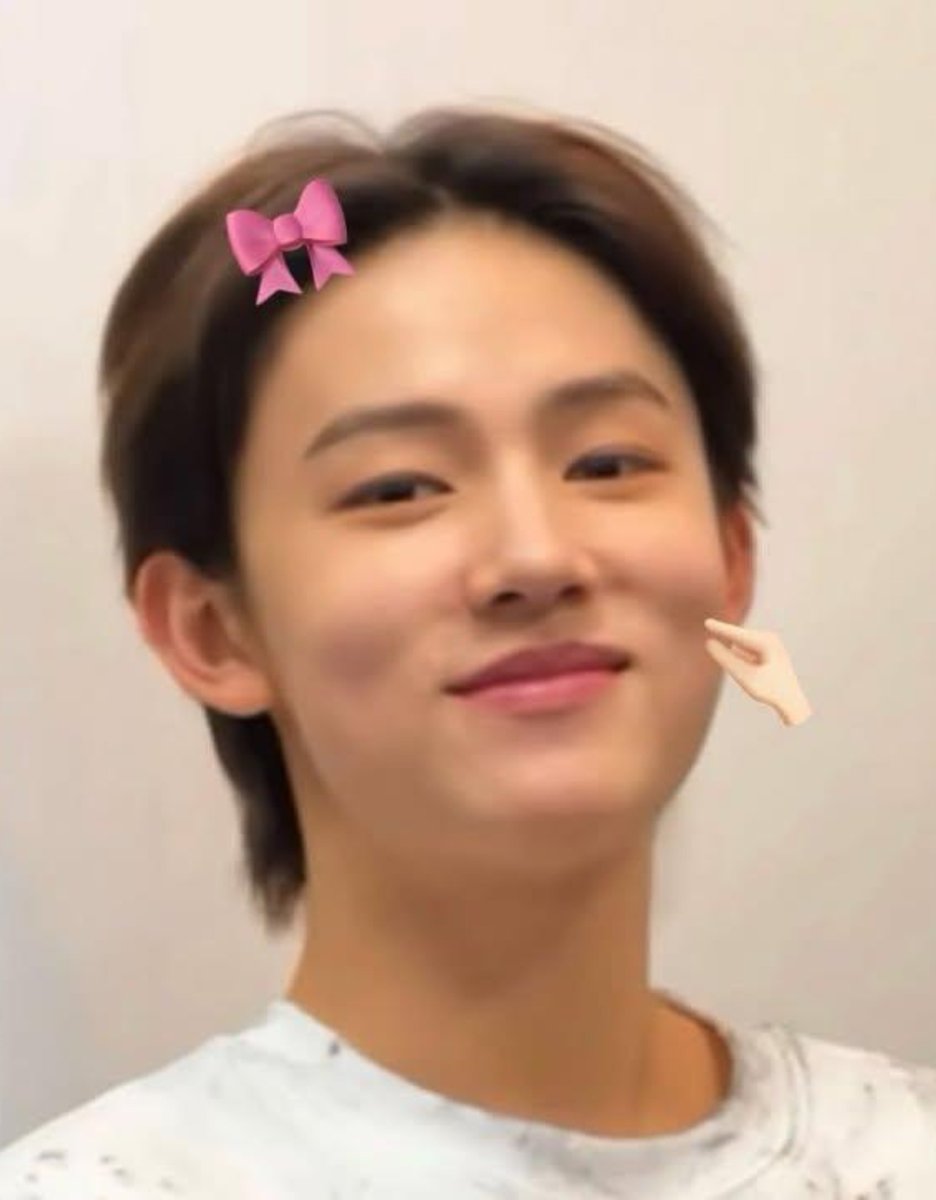 cortis_zip's tweet photo. princess eom seonghyeon https://t.co/sSZUXViatt
