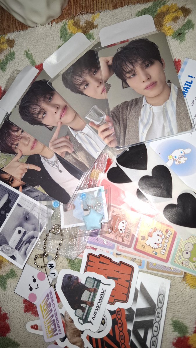 jimindvck's tweet photo. Thanks @serimlovr sa napakaraming freebies, I appreciate them a lot! I was only expecting 4 pc's but you sent a whole lot more extras. It really makes me happy, you literally exceed my expectation!
Sulit ang pag avail sa'yo🥰 
p.s. super safe &amp; ayos ng packaging
#serimcart_proofs https://t.co/PbTYt24oiW