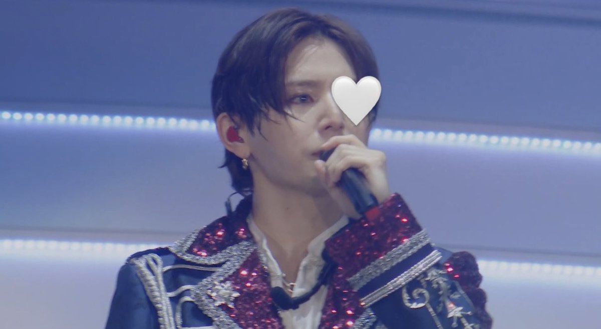 trhk_7597's tweet photo. Hey! Say! JUMP S say 円盤配布 https://t.co/5oTDxDS55w