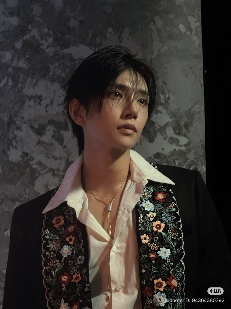 wonubliss's tweet photo. joshu_acoustic 🖤📸 #조슈아 (xhs) https://t.co/uoME5kpDis