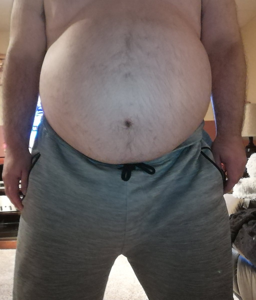 burstingblad's tweet photo. It is #tummytuesday https://t.co/cnZUIO2GLP
