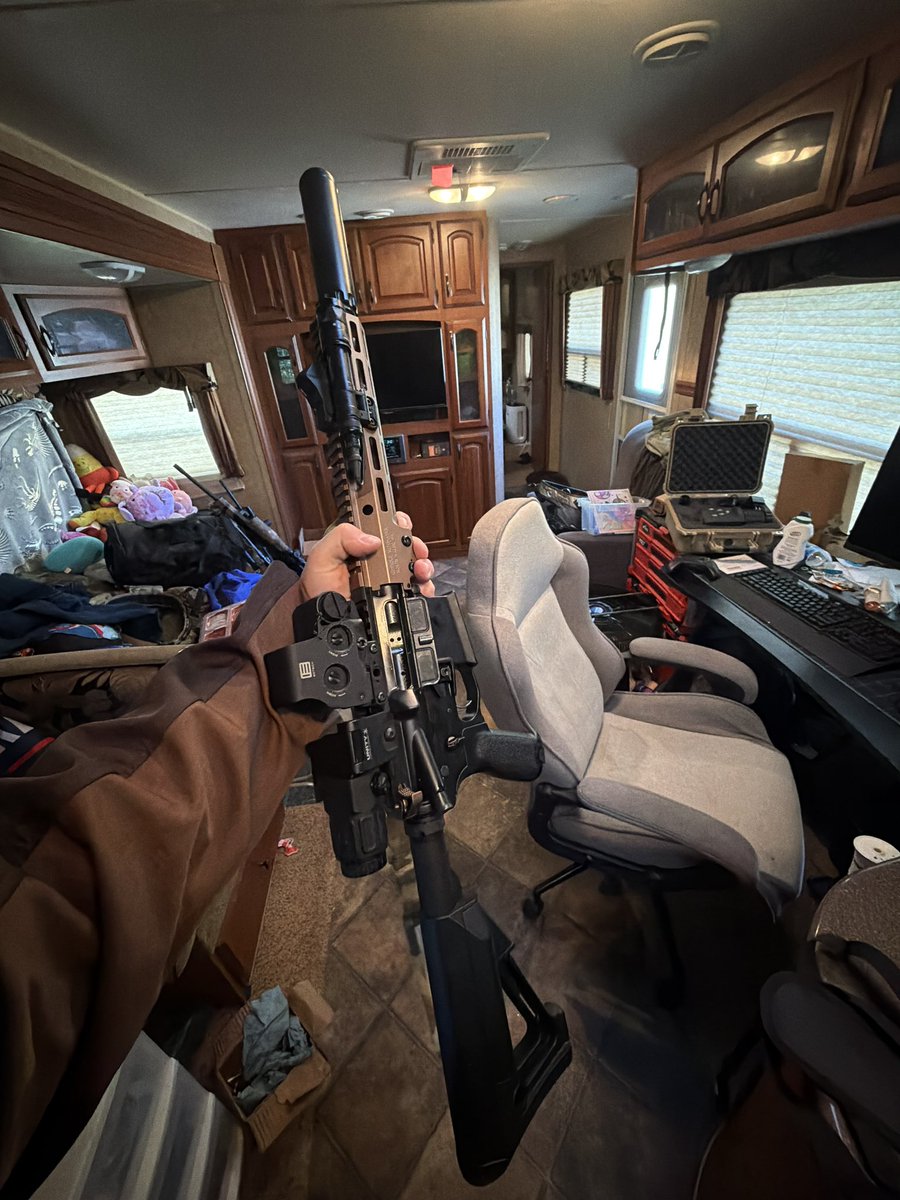 Woolentuna's tweet photo. @jedeckert5566 @LucasBotkin Eh. I run the URGI for work. And while I do admit the BCM is gassy. I just can’t justify owning another geissele after this BCM. I now have this URGI on a griffin sbr’d ambi lower but honestly, unless I experience something catastrophic with this BCM I won’t get another URGI. https://t.co/C7ZV6MY1iU