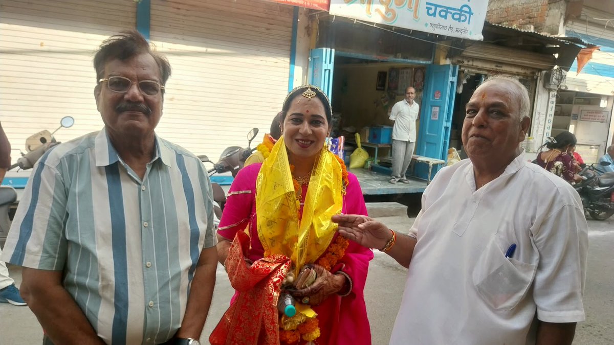Vhpbajrngdalmds's tweet photo. भूजरिया कजलिया पर्व शोभायात्रा का विश्व हिन्दू परिषद बजरंगदल जिला मंदसौर की ओर स्वागत किया गया.

 देश का बल बजरंगदल 🔥 
#vhpdigital #मंदसौर #जन्माष्टमी #मालवाप्रांत
#bajrangdal https://t.co/LgugUDbuQp