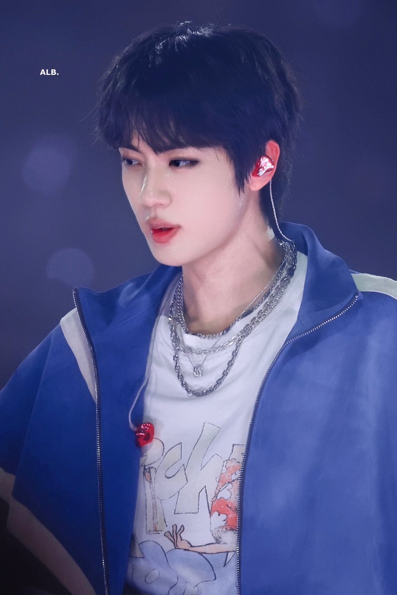 ALittleBraver92's tweet photo. 260901 LA pre 

#방탄소년단진 #김석진 #석진 #진 #BTSJIN #JIN 
#BTS_WORLDTOUR_ARIRANG
@BTS_twt https://t.co/APZmP5OqLx