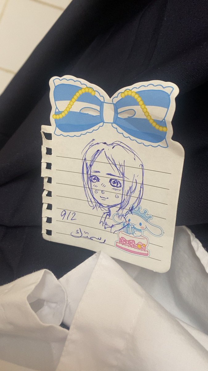 erorffr's tweet photo. وحده من بنات فصلي رسمتني كيوت مره https://t.co/wowwXZqIJi