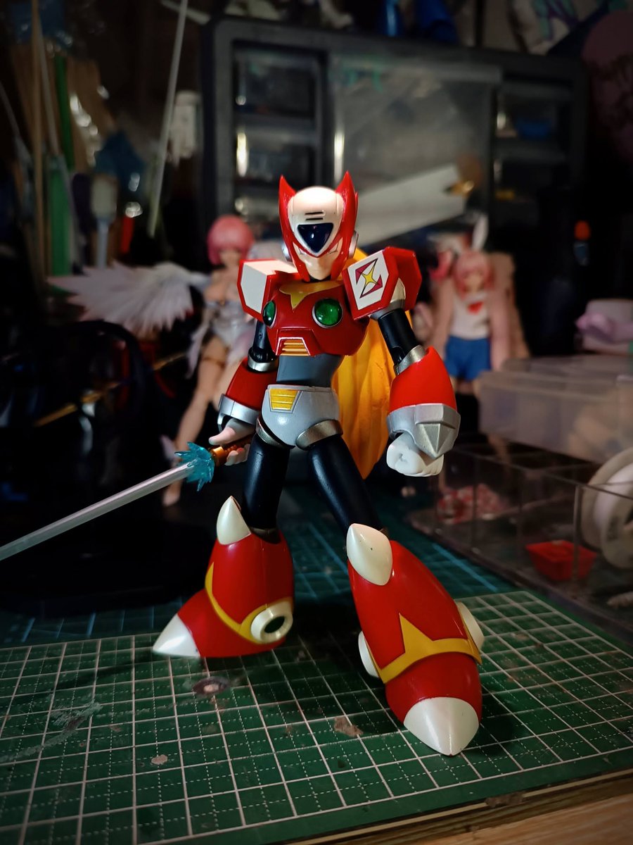 Akirama97's tweet photo. D-Arts ゼロ Type 2。もうかなり古いフィギュアで、関節もあまり良い状態ではありません。髪も重くて、ポージングの自由度をかなり制限します。

MDLXは良いアップグレードになりそうですが、MDLX版のエックスはあまり好みではありませんでした。
#ロックマン https://t.co/xJVlun5Rjt