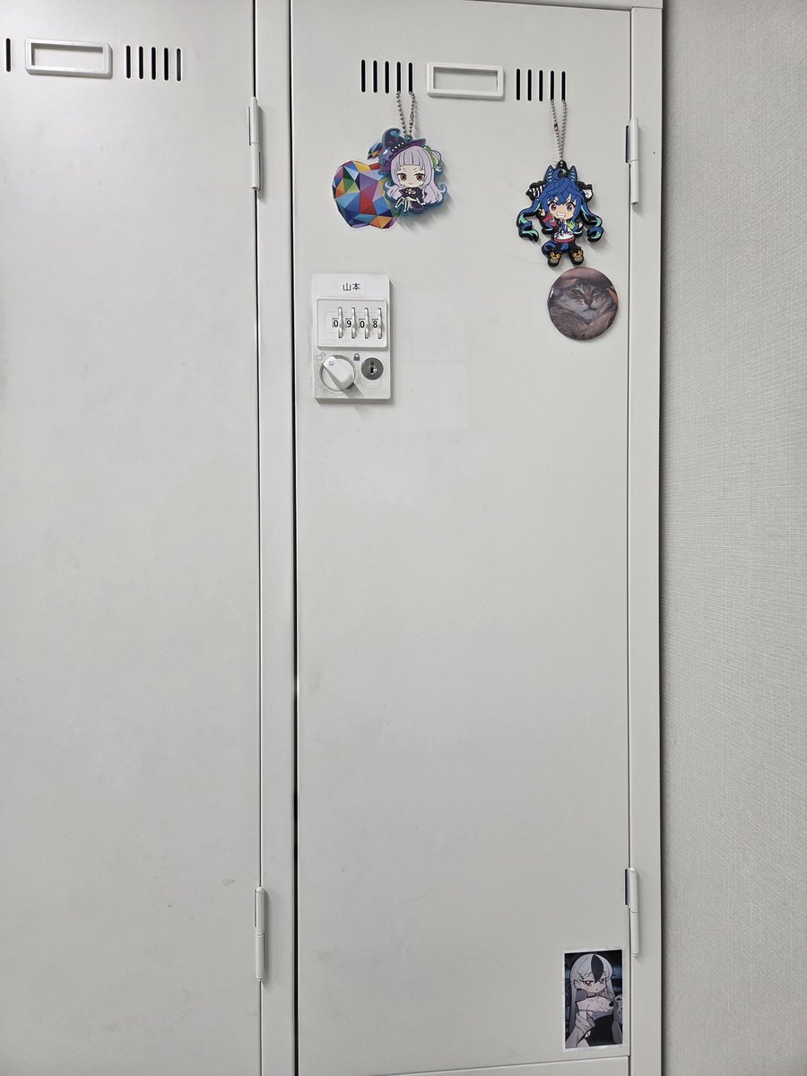 tt11221208's tweet photo. 会社のロッカーはっちった
新作出たら買いたいー https://t.co/fff1VHZ4o5
