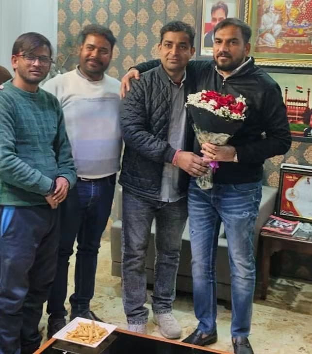 pardeep_vats99's tweet photo. रानी खेड़ा (वार्ड 33) से महामंत्री, हमारे प्रिय भाई श्री #SachinGoyal जी को जन्मदिन की हार्दिक बधाई एवं अनंत शुभकामनाएं! 🎂💐
ईश्वर से आपके उत्तम स्वास्थ्य, दीर्घायु और उज्ज्वल भविष्य की कामना करता हूँ। आप ऐसे ही निरंतर समाज सेवा के पथ पर अग्रसर रहें। 🙏✨
#HappyBirthday
#MundkaYouth