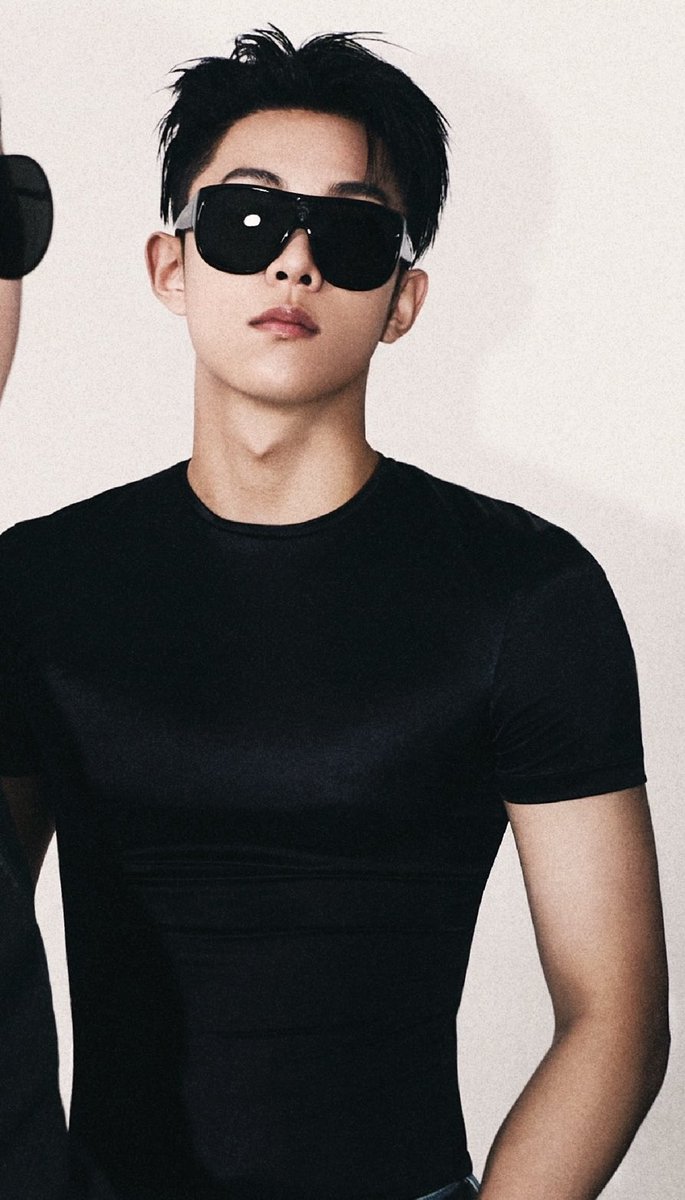 ryulshots's tweet photo. #RYUL for Esquire HK Magazine 🖤 https://t.co/yhjQRqL78i