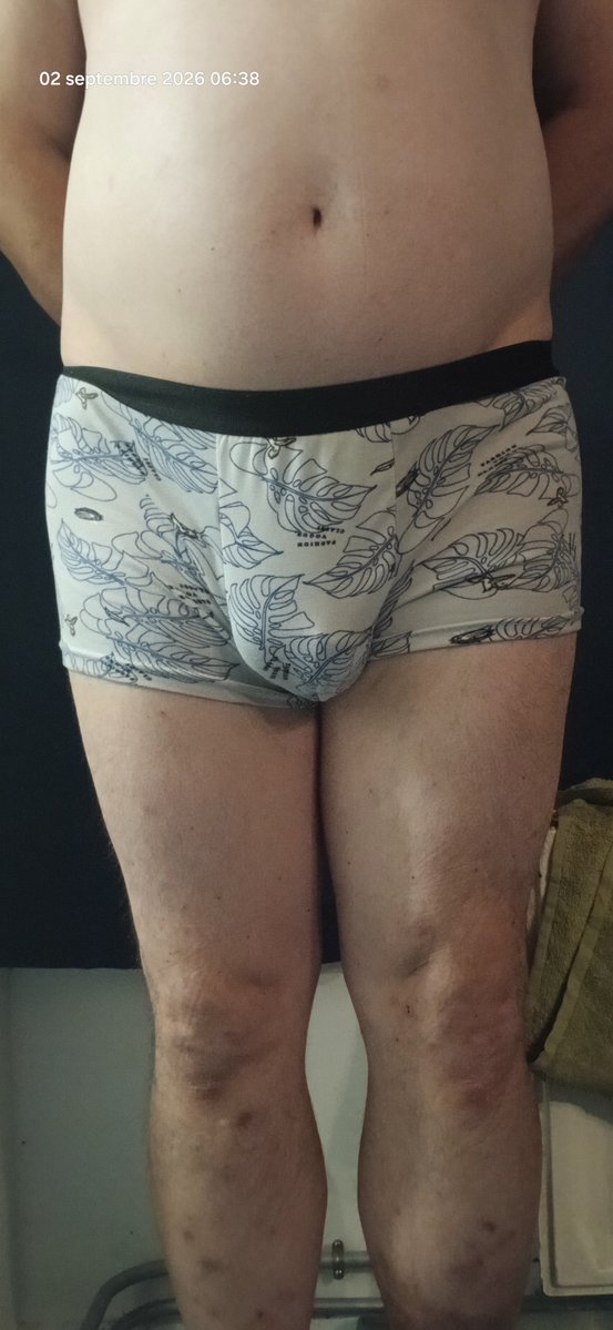 ChanelSoumis's tweet photo. Hello and happy Wednesday, everyone. Day 13 of chastity. Outfit of the day. A little test: keeping the #analplug in the longest. #submissive #mistress #dominatrix #chastitycage #malechastity #dominateMe https://t.co/RpKiwAkZaK