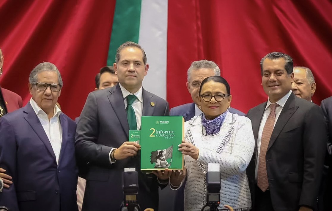 JessiSaiden's tweet photo. De la mano de la secretaria de Gobernación, @rosaicela_ , recibimos el Segundo Informe de Gobierno de la presidenta @Claudiashein .
Un acto de rendición de cuentas que refleja el gran trabajo realizado en favor del bienestar de las y los mexicanos. 🇲🇽
#SegundoInforme #ClaudiaDaResultados