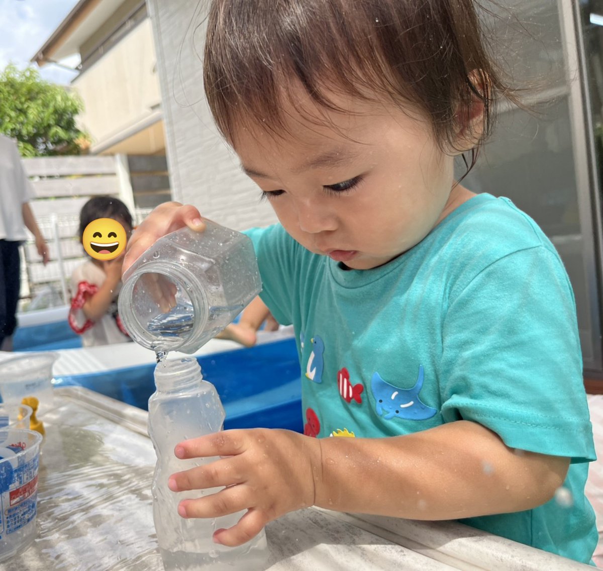 mokokids's tweet photo. ☆モコ山崎保育園☆
りす組🐿️
プール納め��会で「楽しく遊ぶ事が出来たね！」とお話をしてから、今年最後のプール遊びを楽しみました。
水を怖がることなく大きなプールに入って楽しむ子、水を移し替える楽しさを知り夢中で遊ぶ子。
それぞれに好きな遊びを楽しむ事ができました😊✨️ https://t.co/t9Taqz9EZt