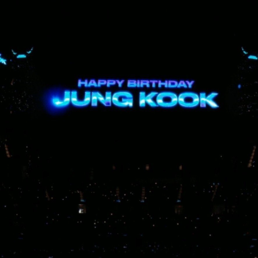 jeonIves's tweet photo. OUR BIRTHDAY BOY😭🤍 https://t.co/3sShwwCJNB