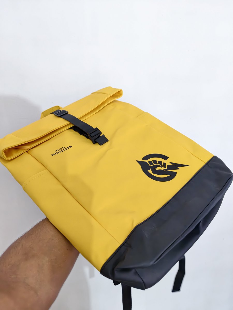 _CodeWizard's tweet photo. 🎁💛🖤 A super Qool surprise from @iQOOIndia! 🎒🔥

Proud to be among the Top 6 Moderators and receive this awesome iQOO backpack! 🏆✨

Grateful for the love, community &amp; journey. 🙌
Thank you, iQOO! 💛🖤

#iQOO #iQOOCommunity #Top6Moderators #iQOOConnect https://t.co/0Ki42PuPNq
