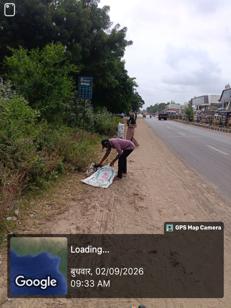 KATHLALNAGARPA1's tweet photo. મોનસૂન સ્પેશિયલ સફાઈ અભિયાન | કઠલાલ નગરપાલિકા 📷ચાલો, સ્વચ્છ શહેર બનાવીએ. સફાઈ અમારી – જવાબદારી અમારી. 📷#SwachhBharat #CleanCity #MonsoonDrive #DrainCleaning #CleanGujarat #PublicService #SwachhataHiSeva
@AhmedabadRcm https://t.co/0sKTrUyMfq