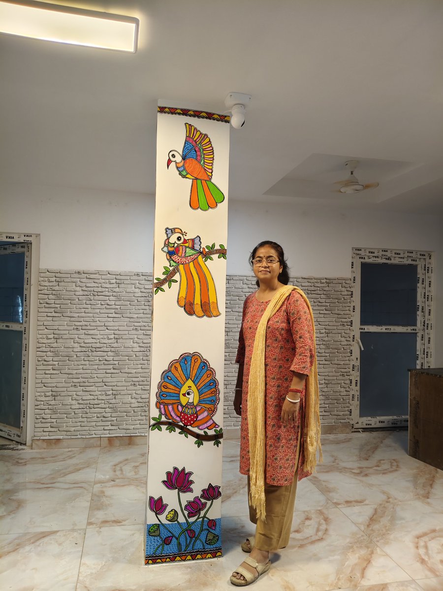 mithilakritihub's tweet photo. Presenting the final picture of our hard work..
The journey ends here… but the emotion lives forever.
Final picture
Final brushstroke. Final feeling. Forever captured.
Wall painting (Pillar)
Thank you Dr. Usha jha ma'am
#wallpainting
#walldecor #mithilapainting
#indianart https://t.co/bdEkGIbNUJ