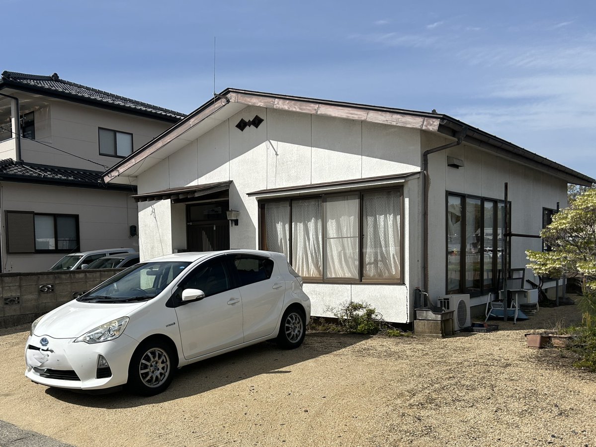 marusho_f's tweet photo. 🌟西郷村熊倉折口原🌟中古住宅
国道２８９号線まで車で１分と交通アクセス良好！
ミニストップまで徒歩３分、西郷村役場まで徒歩１０分と利便性豊かな立地です😊
丸昌不動産㈲ＨＰ➡️https://t.co/N8395xtFAR
#西郷村　#熊倉小 https://t.co/Brw7EIgHWr