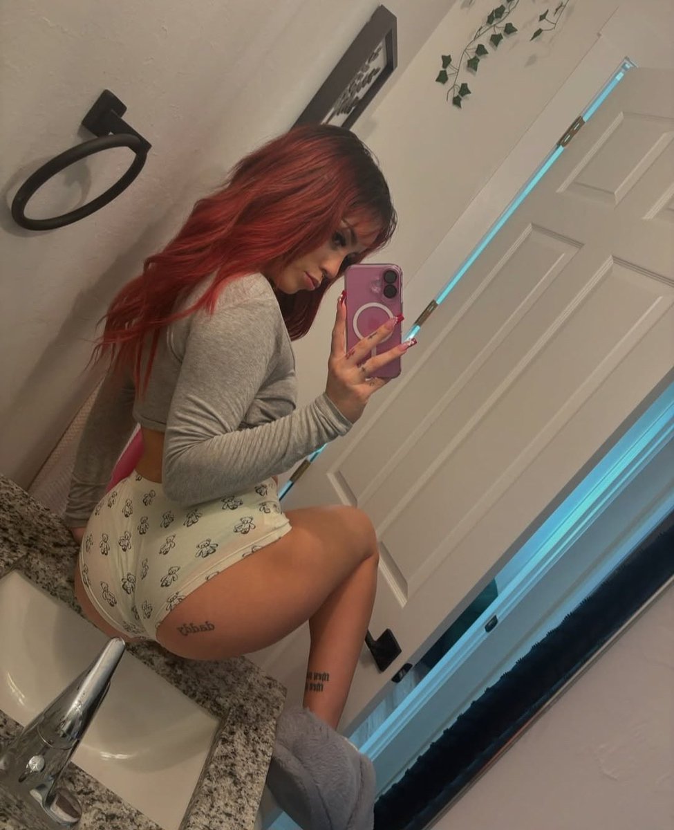 torii_casey_'s tweet photo. ft till nut ? ? dm me for menu daddy         #buyingcontent #nsfwtwt #nsfw #horny https://t.co/HVhhQ3L4mA