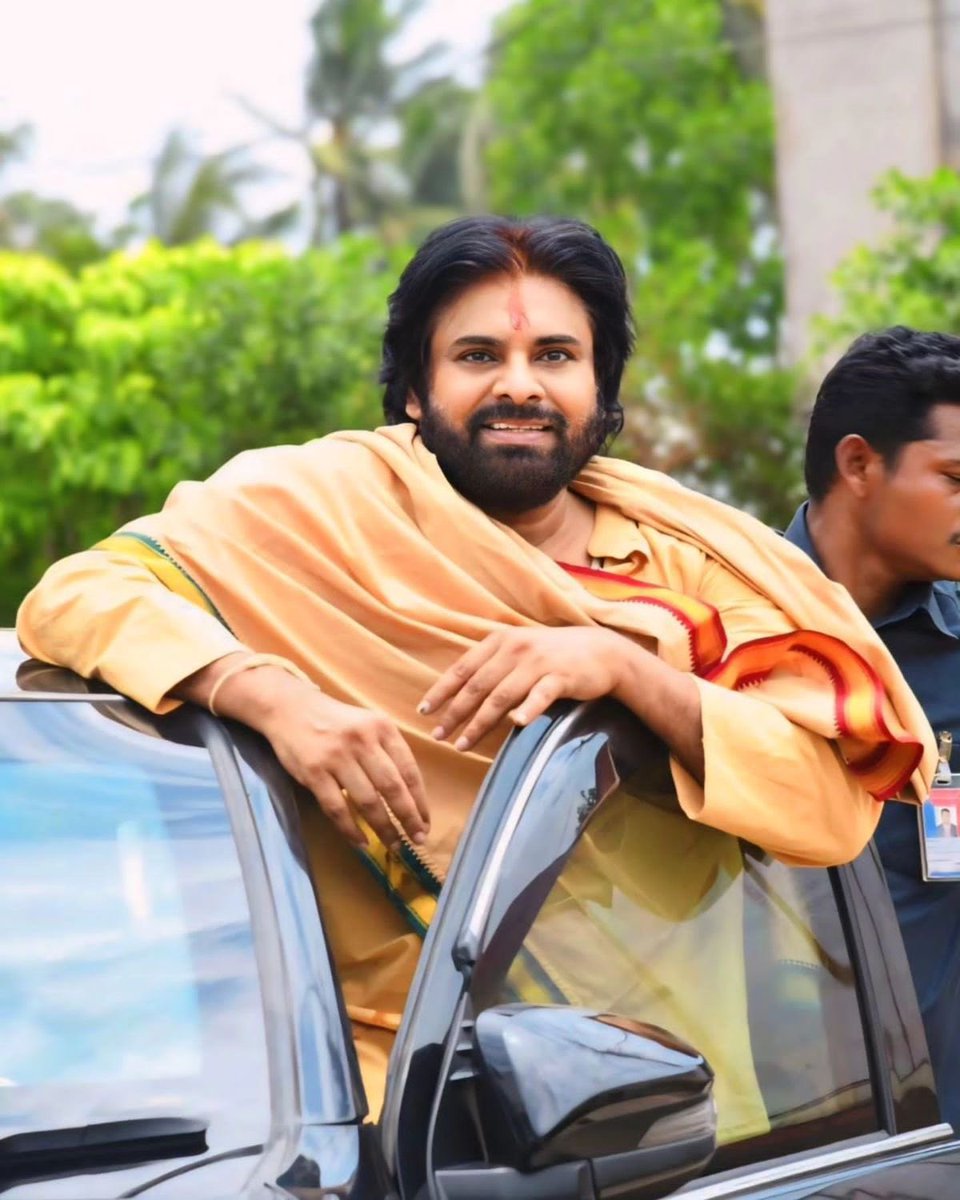 EstrellaDePoder's tweet photo. You may never know how much you have inspired an ordinary person like me…
but you have been a silent source of strength in my life for years.

Happy Birthday, My Kalyan ❤️‍🔥
@PawanKalyan 

Not just a birthday wish ..,

A heartfelt thank you for being my inspiration. 🙏❤️ https://t.co/bpAs7XYnBG