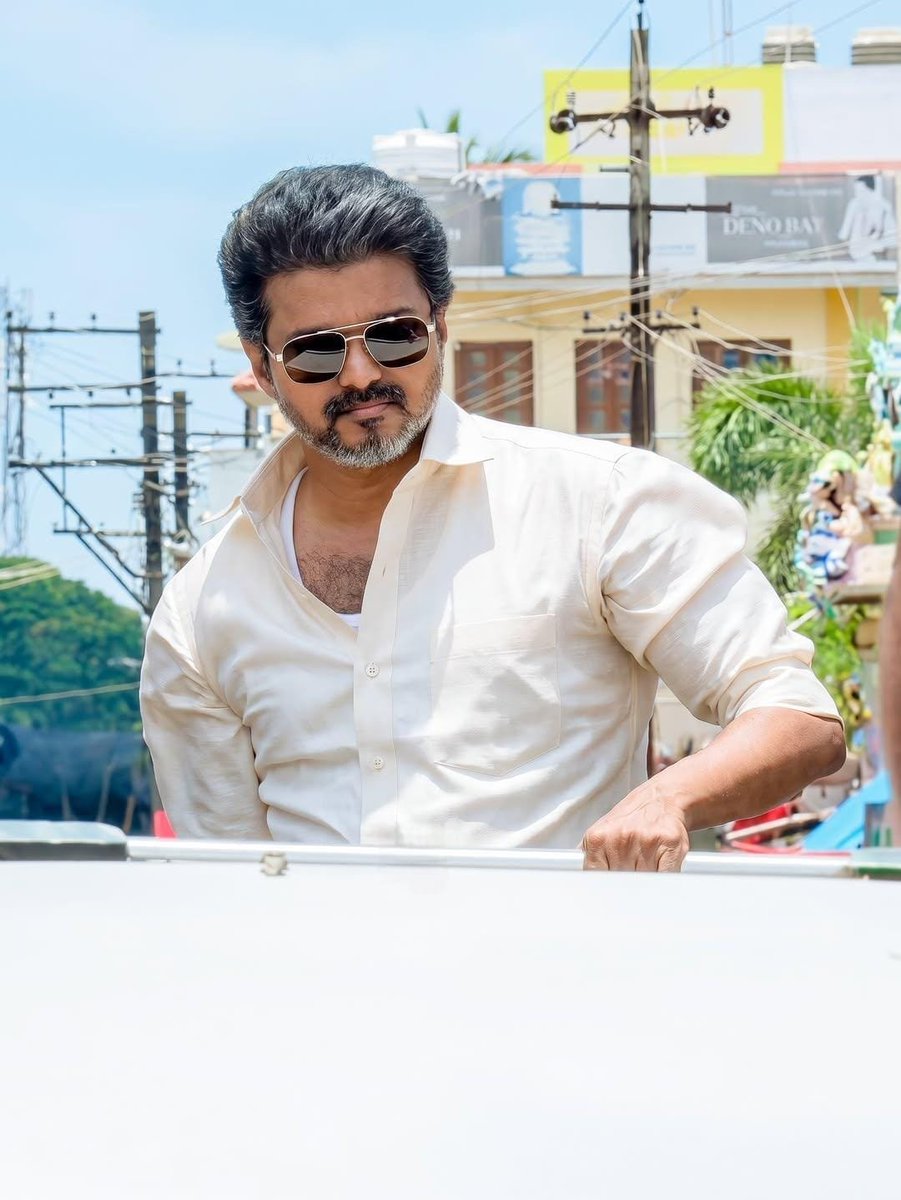 JonSnowi8ea's tweet photo. The aura is simply unmatched. ❤️‍🔥

#Thalapathy #CMJosephVijay‌ @actorvijay https://t.co/G25FdWqIWf