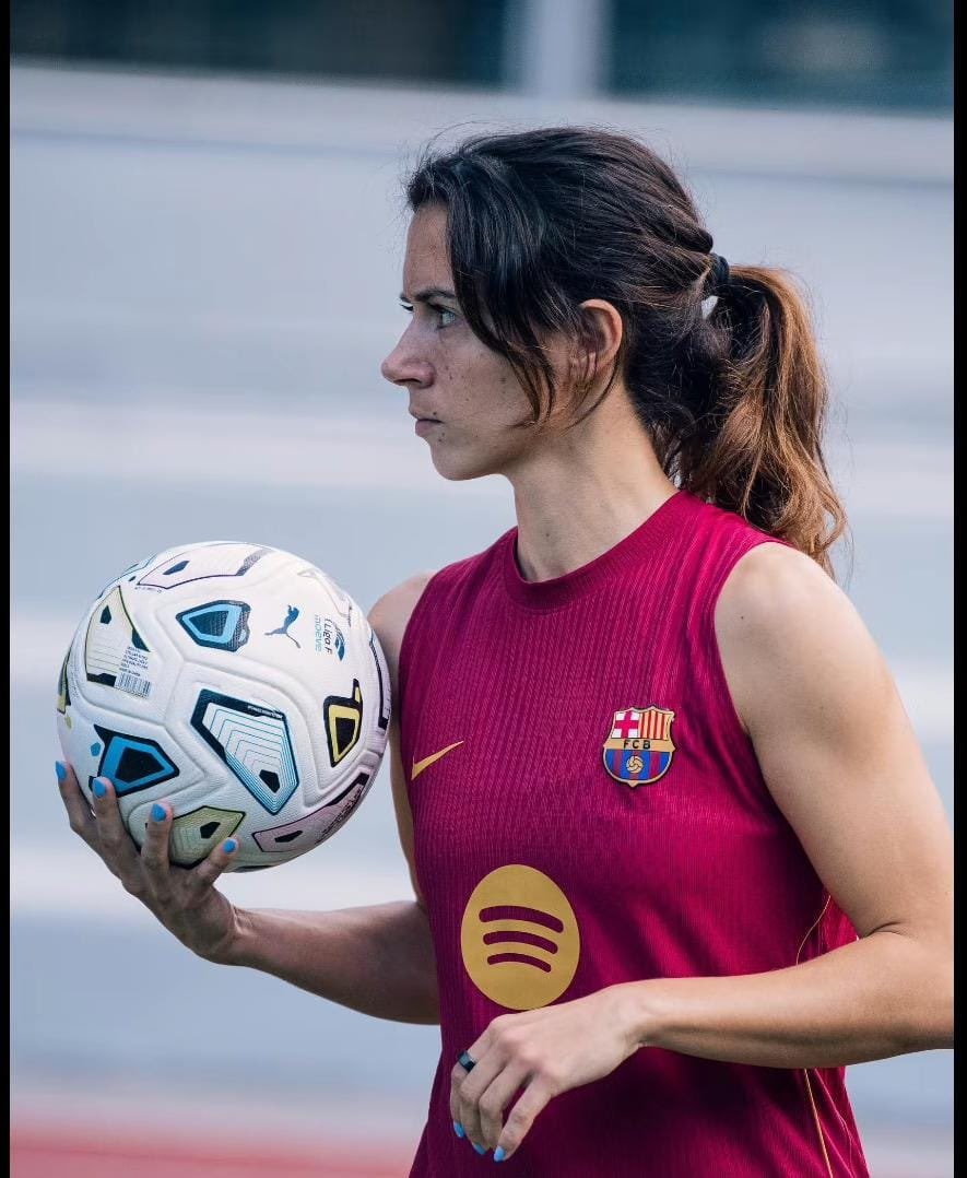678Page3's tweet photo. Aitana Bonmati for Gatorade | Barcelona FC Feminí ⚽️ https://t.co/NyOgAH8agx