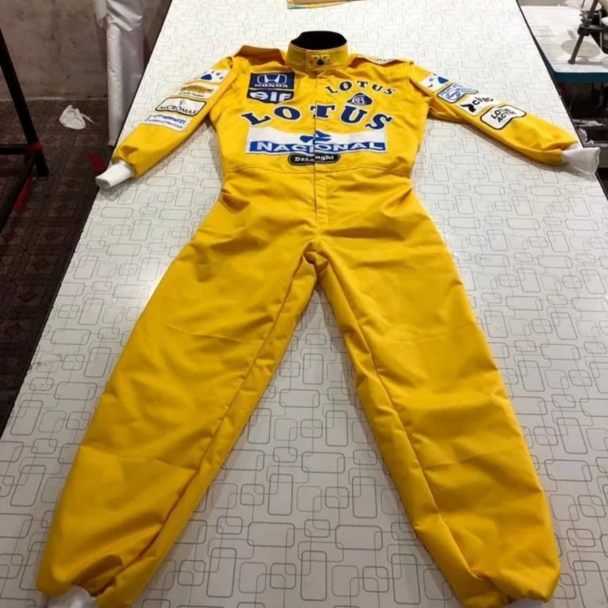 AlyseIrishpv's tweet photo. Customized go-kart suits and gear available at reasonable prices. https://t.co/bSIAsCADRE