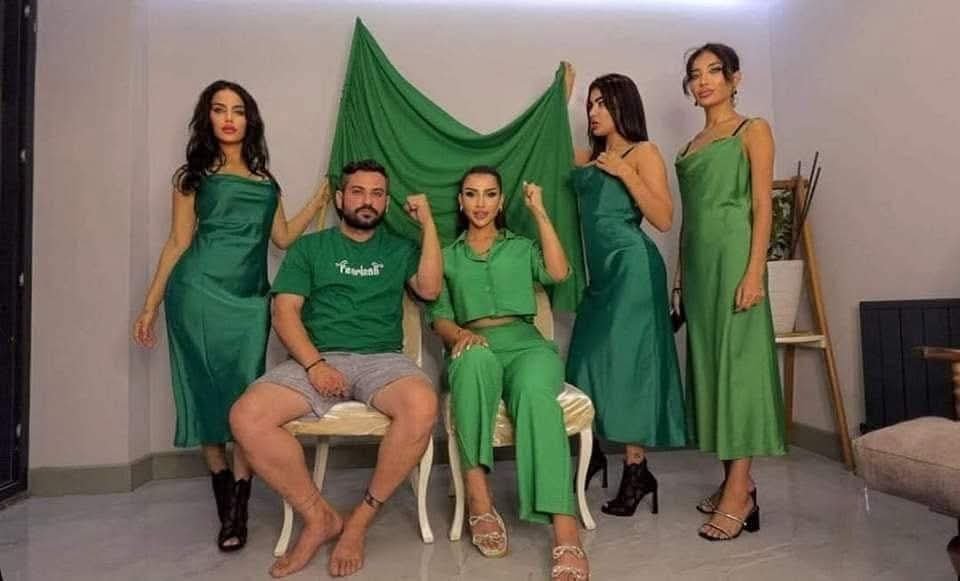 KXIVEIIwFNhh2Lq's tweet photo. @badgalgoodgal الحاجة الوحيدة الثابتة لتوة ... ان الGحاب ديما طحلوبات ... مفروض احتفلت زي بنات السلطانة . https://t.co/5kNEAZxdmo