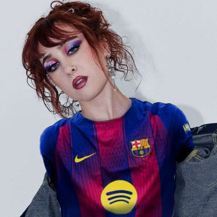lesbodracula's tweet photo. Omg chappell roan barça hiii

Edit by me https://t.co/SE7Nt84fbf