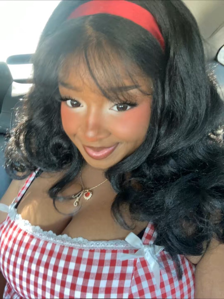 jaafardiary's tweet photo. hi yall! im michaeldiary on tumblr and I’m ACTUALLY black so fw me! https://t.co/jtG43YmruR