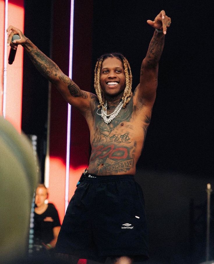 _LiilDurk's tweet photo. 🌟👀….

#thevoice #lildurk #sunset #trending #viralpost https://t.co/5jyHCsMVCk