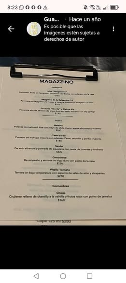 AntonioJMarti's tweet photo. Bandida Chaira

Aquí está la carta del restaurante, NI SIQUIERA TIENEN ESE VINO.
No es un restaurante de super lujo, vean los precios.
Los pendejos son ustedes https://t.co/TBNyiibfvu