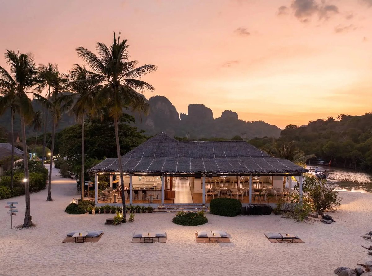 JacobCzach1xd2's tweet photo. First Class Friday: Indulge in an 11-night adults-only Thailand escape, from Krabi and Koh Phi Phi to Phuket, with luxury resorts, private pool villa, breakfast and transfers included. Depart 6 June 2027 from £1, 899pp. https://t.co/Vsp0FjHZz8