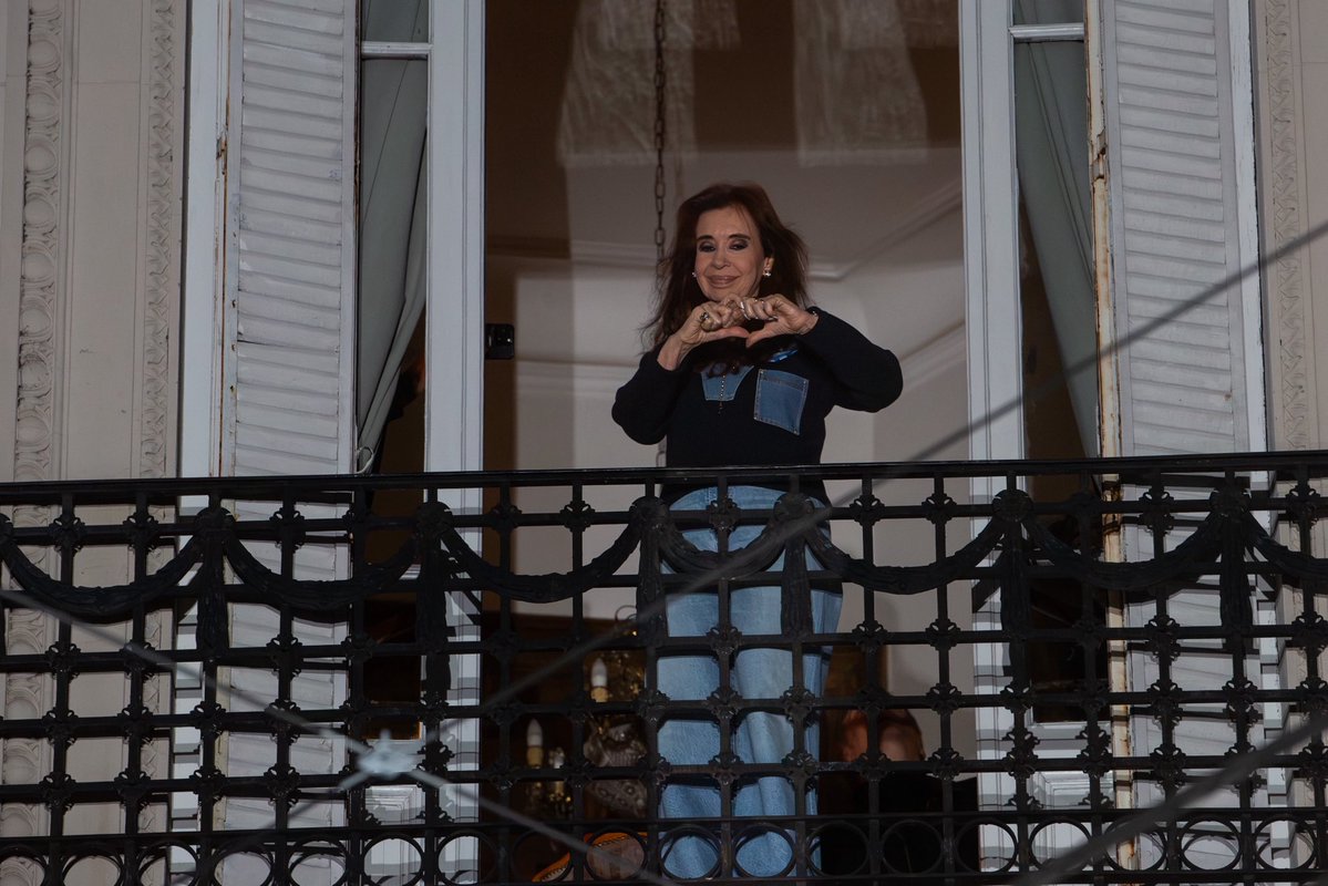 secasfpi's tweet photo. “Cristina se fue con una Plaza llena de un pueblo agradecido” Máximo Kirchner hoy, a 4 años del intento de magnicidio contra Cristina. Cuatro años de impunidad. https://t.co/dTKFquOcRG
