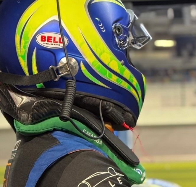 LiviaImper5smv's tweet photo. All the colours were on display in Daytona, USA, last weekend. The 2025 season has started, with our Hans/FHR pads available in blue, green, red, orange and black. Drivers said: “They are amazing! https://t.co/SZVlyoesmH