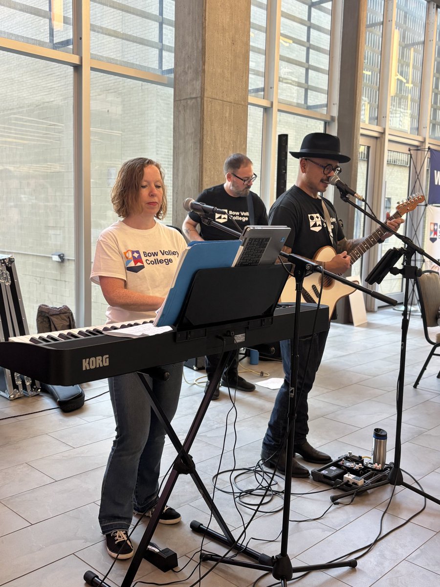 BowValley's tweet photo. A few highlights from Fall New Student Orientation! 

We loved welcoming our new students to campus and kicking off a new term together.

Welcome to BVC! https://t.co/KTJX0HwQsj