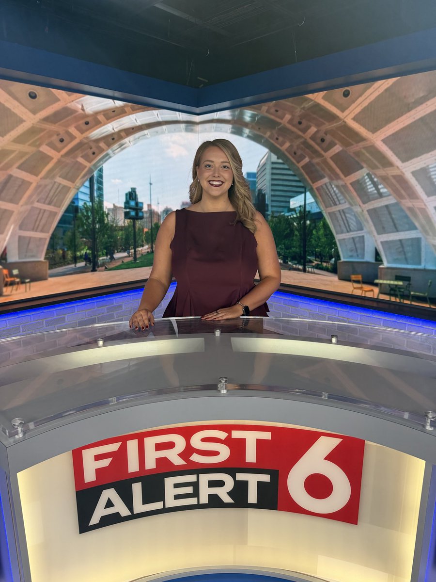 Shenks4Watching's tweet photo. Loving my new chapter at @WOWT6News ! https://t.co/zrZeMFG8N1