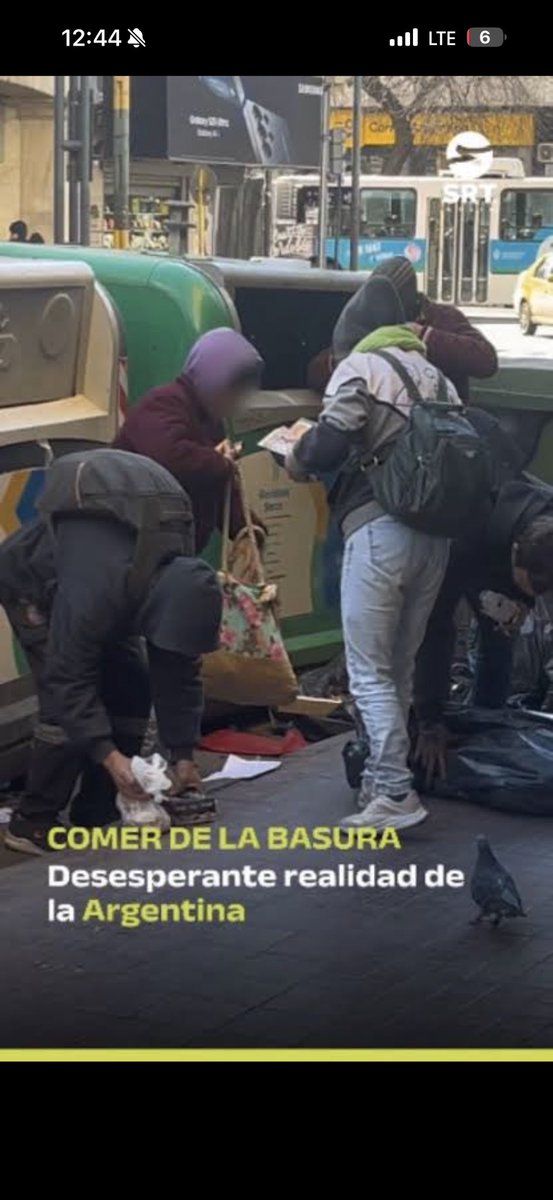 PolloMusical767's tweet photo. @elDaviddeMA @ivaren44 @F3RRARISTA JAJJAJA, no uses tu lexico de mierda conmigo, al rato me pegarás lo pobre 🤢. No tienen gastronomía, y su único plato común es un menú infantil en mi país, tanto que comen de la basura. También lucen así simio 😂 https://t.co/nMlIqBITWp
