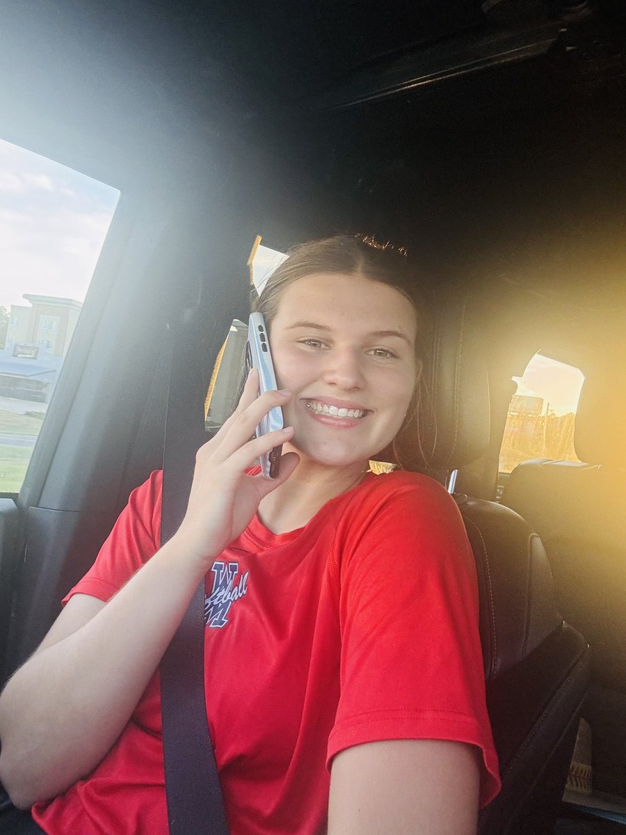 Eviewest23's tweet photo. So much GRATITUDE! Trusting His plan and provision! Huge thank you to all the coaches and programs that took the time to call today. ❤️🙏 29:11
@FPXHigdon18u @FuryPlatinum @Jeremy_P_Higdon @thereal5West @ava13west @ConnectSports_ @GeauxPrepsLA @WMLadyRebelSB @PrepSoftball @SoftbalAmerica @ExtraInningSB