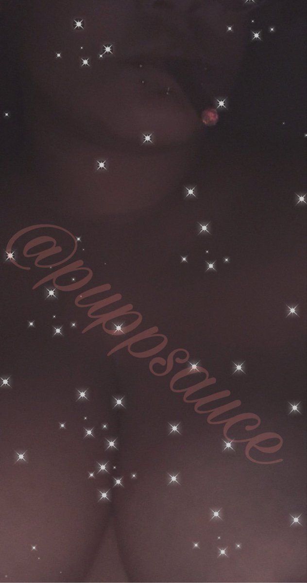 puppsauce's tweet photo. im so bored :(( also its hot af so i got my windows open and my boobies out https://t.co/JGxUyeC9ge