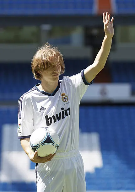 gorepussy1899's tweet photo. do you think modric accepted getting signed to real madrid bcs at the time jose mourinho was the trainer and as a fellow omega he felt safer having him on charge https://t.co/6ljLZhpqju