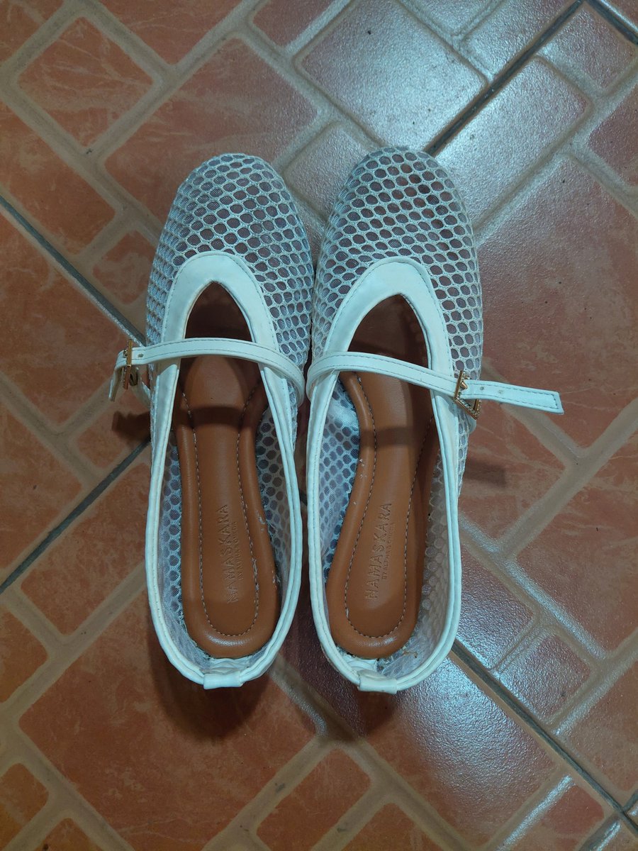 trushibble's tweet photo. wts flatshoes namaskara size 37, harga asli 170k aku jual 115k
dijual karena kegedean, baru dipake 3x

#zonauangㅤ https://t.co/ccE0A838pJ