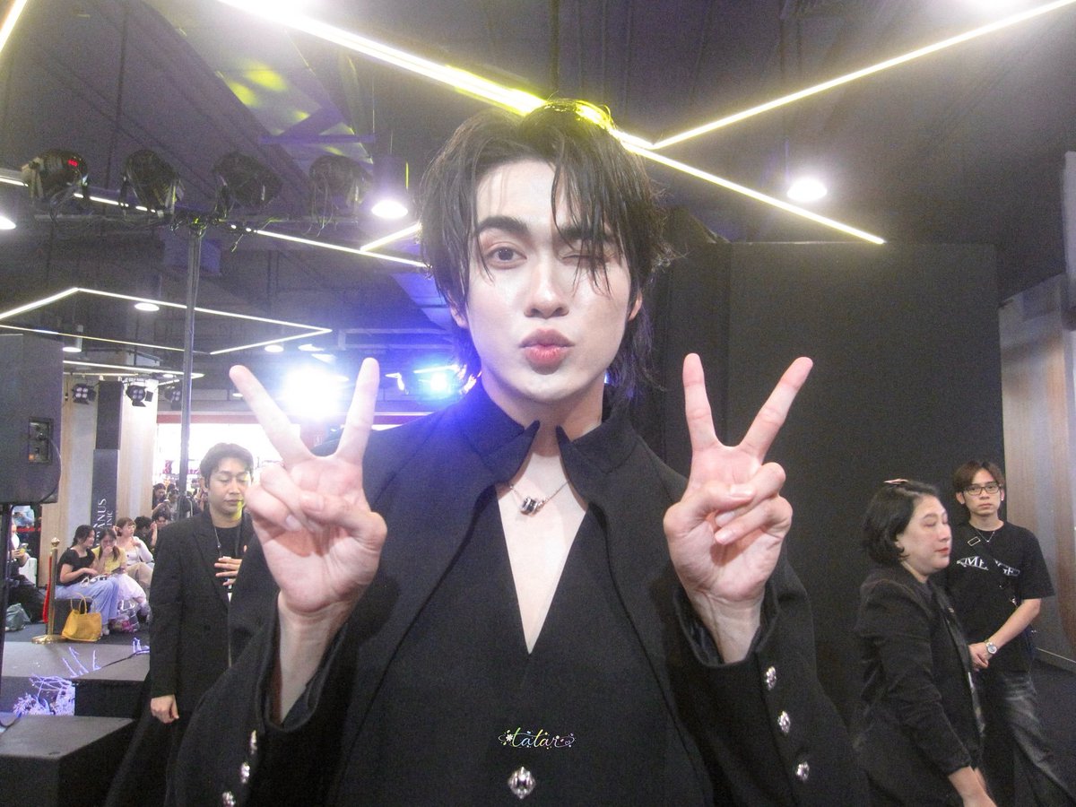 b0njeli_25's tweet photo. 01.09.2026
Dear Boom, thank you for the love and kindness with which you interact with your fans. 

Thank you for your beautiful heart.
September is yours. May it fill you with peace, love, and good things.

We're here for you forever. 

#besevboom #WeLoveBoom https://t.co/EeNUUadqaf