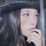 Photo by 𑄝 (@haeringlobal)
